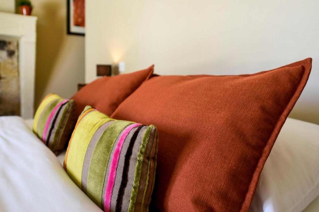 Bleu Raisin Bed & Breakfast Les Salles-de-Castillon Exterior foto