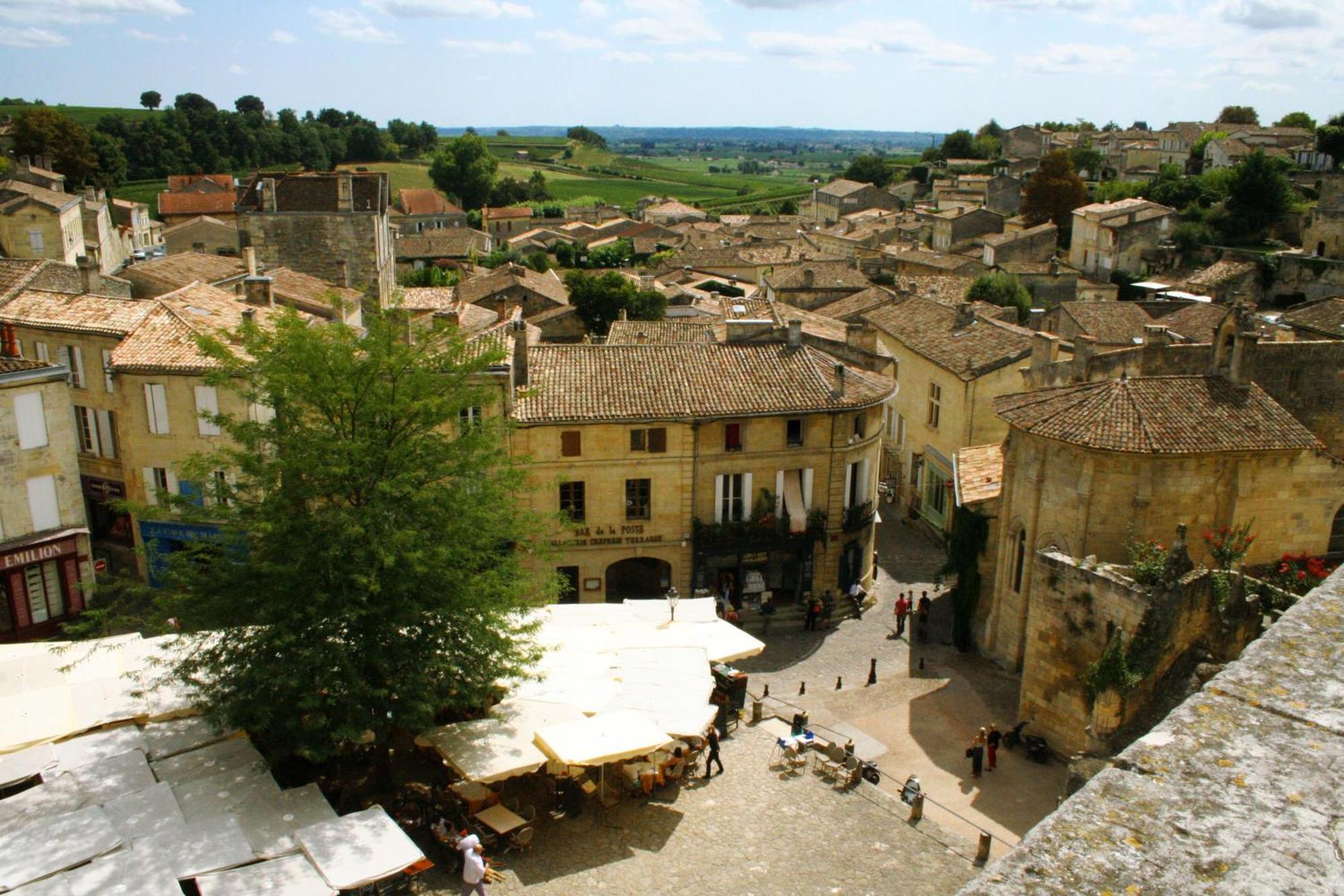 Bleu Raisin Bed & Breakfast Les Salles-de-Castillon Exterior foto