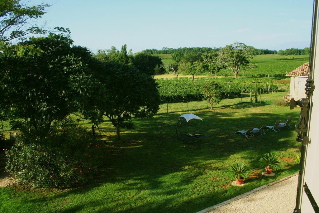 Bleu Raisin Bed & Breakfast Les Salles-de-Castillon Exterior foto